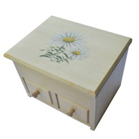Jewellery box with daisies