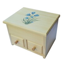 Jewellery box with a bellflower