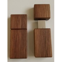 Flash drive American walnut, 32 GB